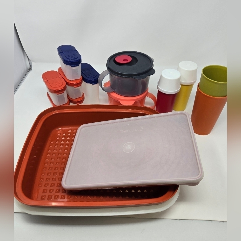 VINTAGE TUPPERWARE LOT MIXED RV CAMPING PICNIC BUNDLE SPICE SEASON N SERVE SOUP